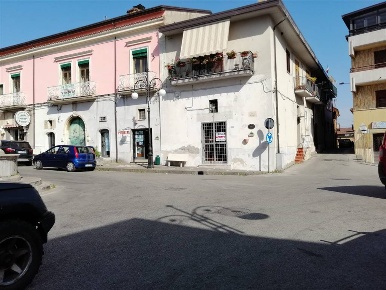 Foto Negozio in via roma 101, Serino Sala di 70 m² con 2 locali in affitto