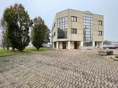 Foto Ufficio a Porto Mantovano Malpensata Gombetto di 100 m² con 3 locali