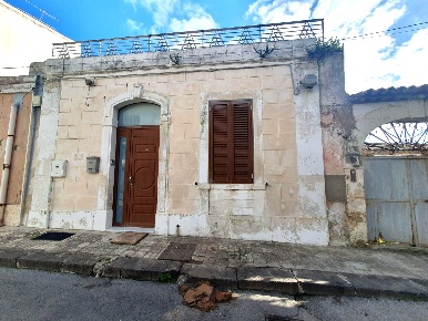 Foto Appartamento in Via Archimede 4, Floridia di 194 m² con 3 locali