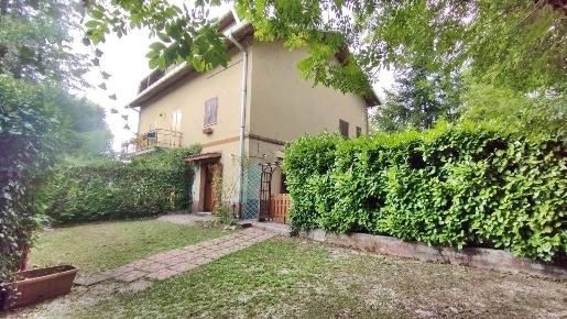 Foto Villa bifamiliare a Trevi nel Lazio Altipiani Di Arcinazzo di 180 m²