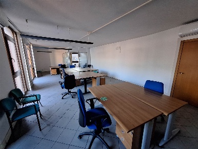 Foto Ufficio a Firenze Firenze Nova di 96 m² con 2 locali in vendita