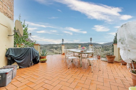 Foto Casa indipendente in Piazza Cesare Battisti, Carmignano Comeana