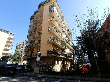 Foto Appartamento a Salerno Carmine Alto di 115 m² con 4 locali in vendita