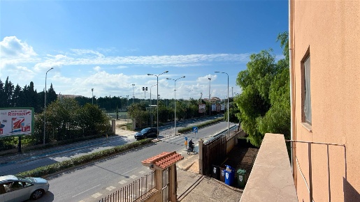 Foto Appartamento in Via Piazza Armerina 40, Siracusa di 115 m² in vendita