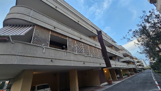 Foto Appartamento in VIA CARLO LUDOVICO BRAGAGLIA 54, Roma Porta di Roma