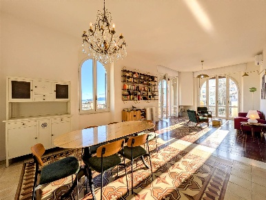 Foto Appartamento a La Spezia Centro Storico di 142 m² con 7 locali