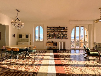 Foto Appartamento a La Spezia Centro Storico di 142 m² con 7 locali