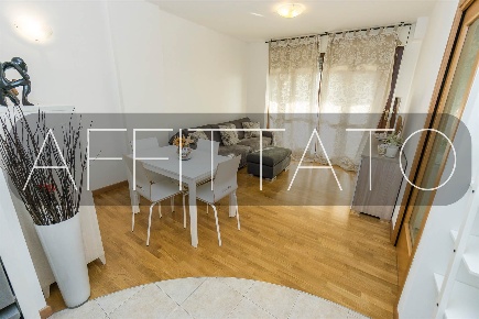 Foto Appartamento in Via Jan Palach 5/7, Agrate Brianza Centro di 60 m²
