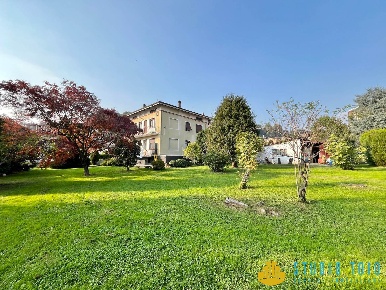 Foto Appartamento a Tollegno di 90 m² con 5 locali in vendita