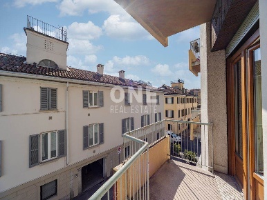 Foto Appartamento in Via Santa Croce  6, Monza di 139 m² con 3 locali