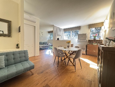 Foto Appartamento in VIA VITTORIA COLONNA 49, Milano De Angeli di 70 m²