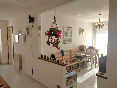 Foto Case semi ndipendenti a Zeri di 290 m² con 14 locali in vendita
