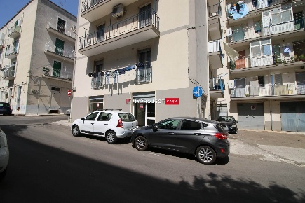 Foto Magazzino in Via della Valle  34, Martina Franca di 130 m² in affitto