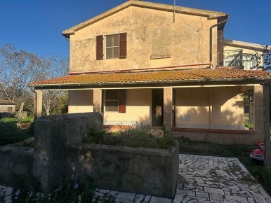 Foto Rustico in san donato, Orbetello di 220 m² con 7 locali in vendita