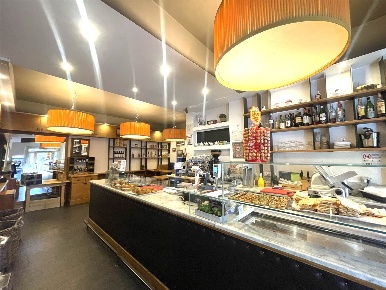 Foto Attività commerciale a Prato Zarini - Valentini di 140 m² con 3 locali