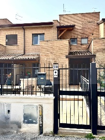 Foto Villa unifamiliare in Via delle Cooperative 28, Alatri Mole Bisleti