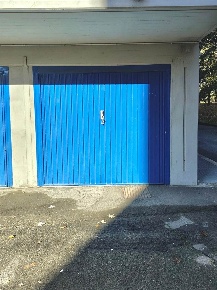 Foto Garage a Modena Sacca - Stazione di 19 m² con 1 locali in affitto