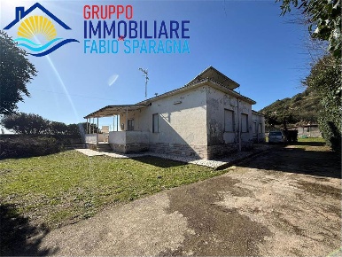 Foto Villa a schiera in piazzale giorgio bassani, Minturno Centro di 105 m²