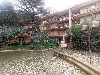 Foto Appartamento in via cappuccini 16, Caserta Via Ruggiero di 171 m²