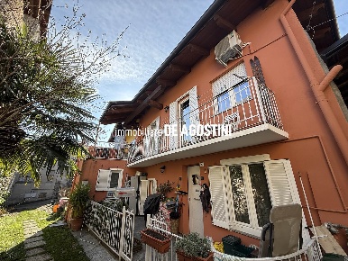 Foto Casa indipendente in Vicolo Alessandro Manzoni  5, Massino Visconti