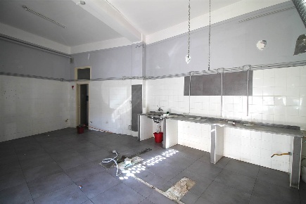 Foto Negozio in Via Francesco Laurana 17-19, Siracusa Tica - Zecchino