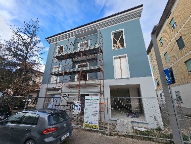 Foto Appartamento a Castelraimondo Centro di 150 m² con 4 locali in vendita