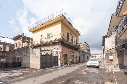 Foto Appartamento in Via Igea  12, Acireale di 140 m² con 4 locali