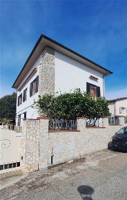 Foto Villa bifamiliare a Rosignano Marittimo Rosignano Marittimo Paese