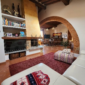 Foto Appartamento a Montelupo Fiorentino Centro di 95 m² con 4 locali