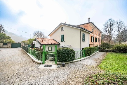 Foto Appartamento a Lecco Olate di 80 m² con 3 locali in vendita