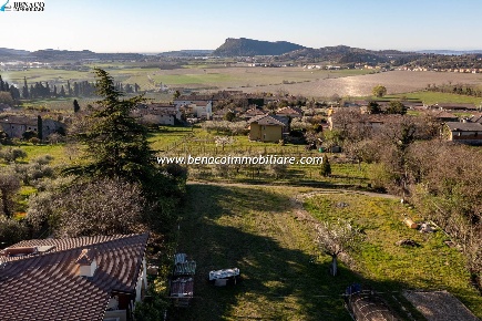 Foto Terreno edificabile a Caprino Veronese Pesina di 1342 m² in vendita