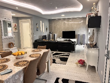 Foto Appartamento in Via Jacopo Riffini  21, Sciacca Centro di 143 m²