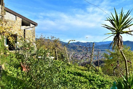 Foto Appartamento a Brugnato Bozzolo di 172 m² con 8 locali in vendita