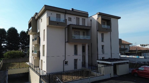 Foto Appartamento in Via Verdi, Rovello Porro di 102 m² con 4 locali