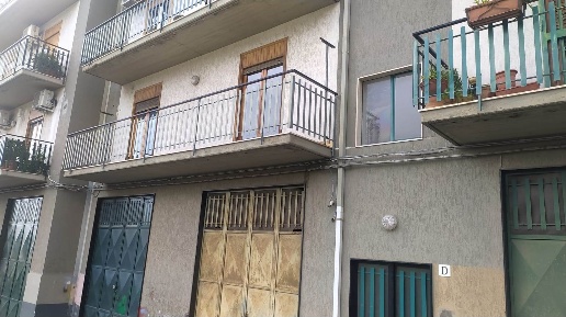 Foto Appartamento in VIA INDIRIZZO, Aci Catena Centro di 90 m² con 3 locali
