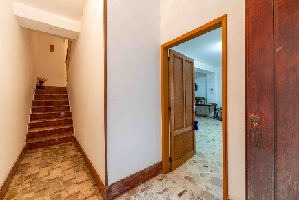 Foto Appartamento in via Brodolini  15, Collesano di 88 m² con 6 locali