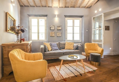 Foto Appartamento a Firenze Santa Croce di 100 m² con 5 locali in affitto