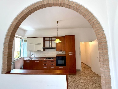 Foto Appartamento in Via Roma 18, San Vincenzo Centro di 85 m² con 5 locali