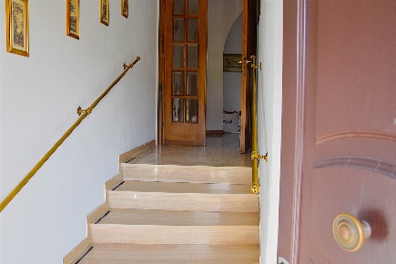 Foto Villa unifamiliare a Pontremoli Centro di 246 m² con 12 locali
