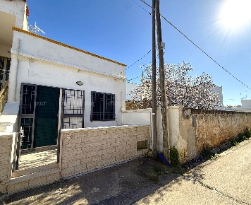 Foto Casa indipendente in via Millo, Nardò Centro di 91 m² con 5 locali