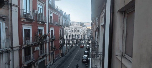 Foto Appartamento in Via Antonino di Sangiuliano 114, Catania di 75 m²