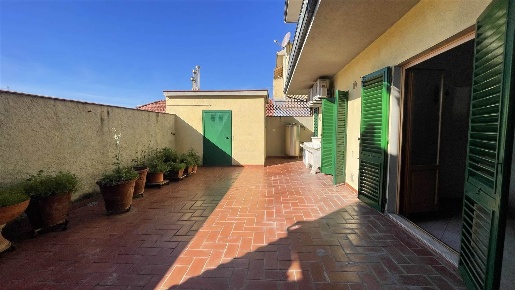 Foto Appartamento a Prato Zarini - Valentini di 110 m² con 4 locali