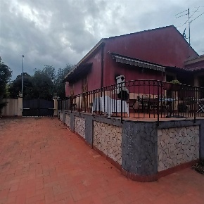 Foto Villa unifamiliare in via ballofuga 11, Zafferana Etnea Centro