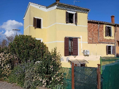 Foto Appartamento a Torrita di Siena di 152 m² con 5 locali in vendita