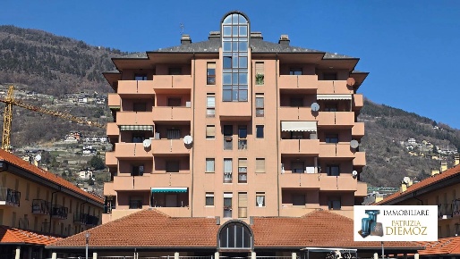 Foto Appartamento in via Liconi, Aosta Centro di 64 m² con 2 locali