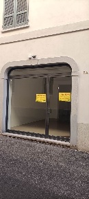 Foto Negozio in VIA TENSINI 5 A, Crema Centro Storico di 50 m² con 2 locali