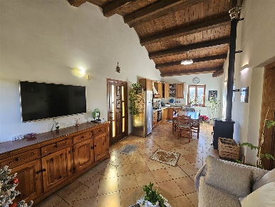 Foto Casa indipendente a San Severino Marche di 134 m² con 5 locali