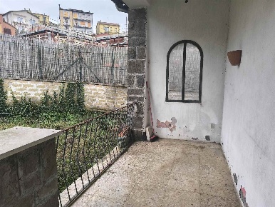 Foto Villa unifamiliare a Montefiascone Centro di 170 m² con 3 locali