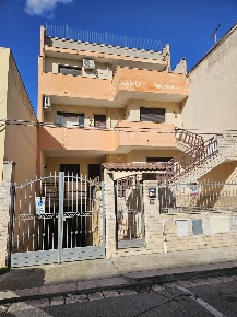 Foto Appartamento in VIA UDINE 29, Mesagne di 128 m² con 8 locali