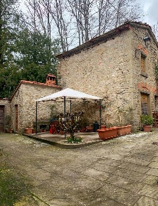 Foto Casa indipendente a Pratovecchio Stia Stia di 115 m² con 4 locali